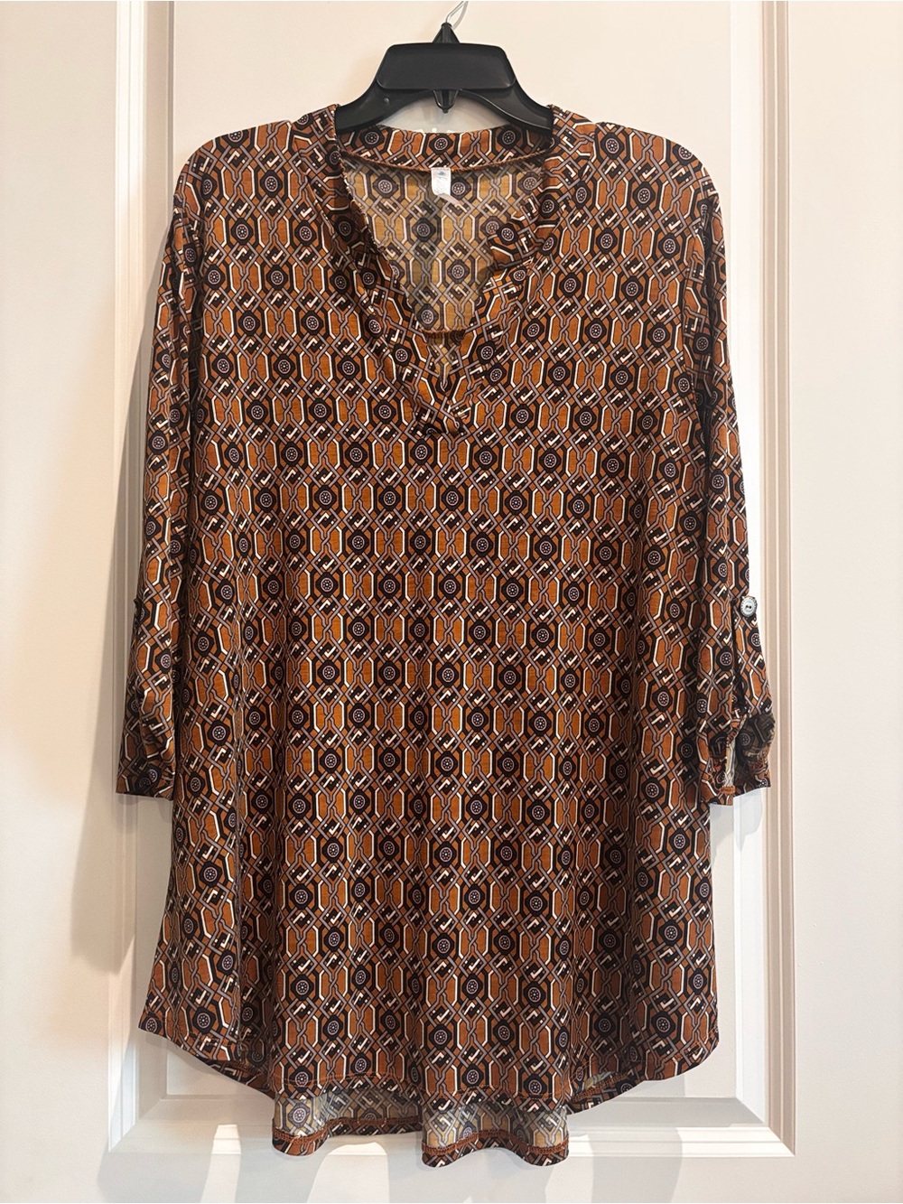 Paisley Grace Plus Size 1X Geometric Print Ruffle Neck Tunic Top Brown